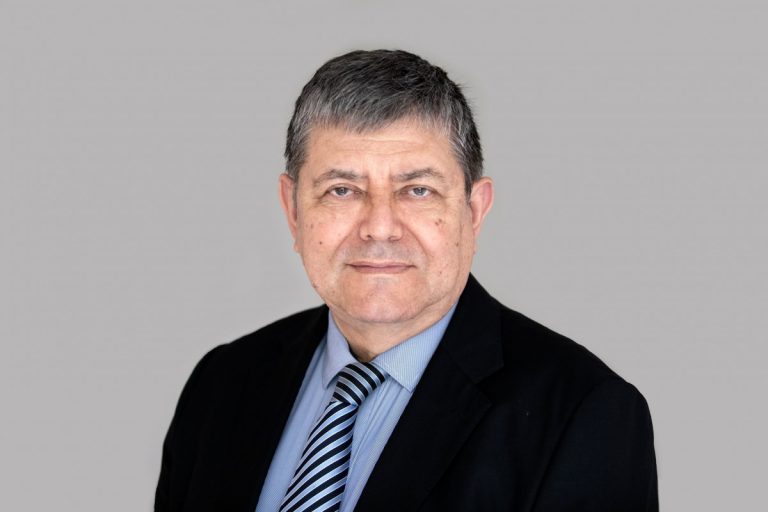 Debreceni professzor szerint: „Az akkumulátorgyártásnak csak egy hátránya van, hogy nincs előnye”