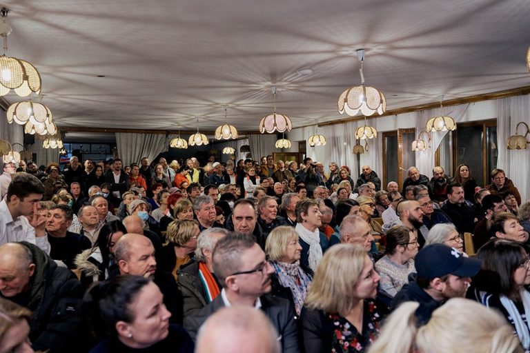 Nem lesz februárban üzemképes a sóskúti akkugyár