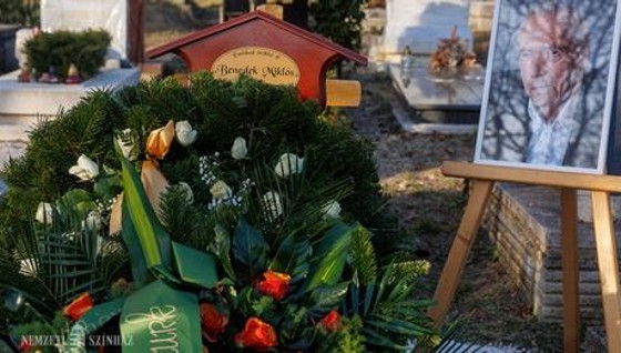 Utolsó útjára kísérték Benedek Miklóst