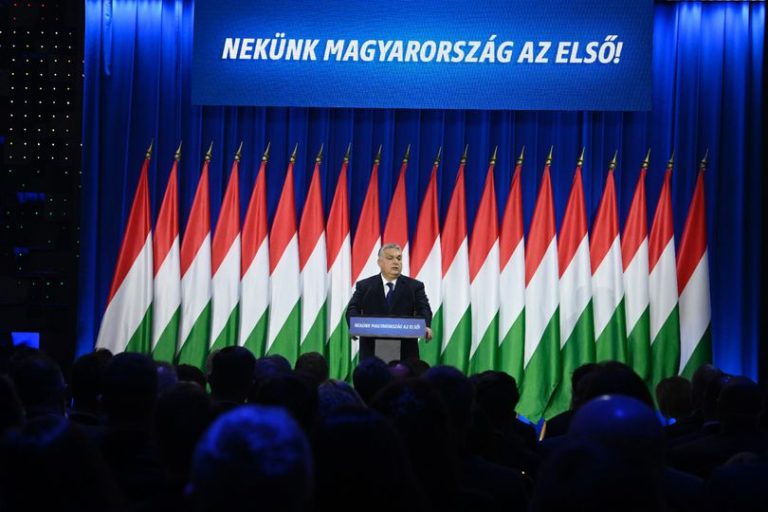 Évértékelő