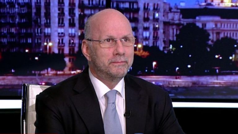 Egyre több lehetséges államfőt mér a kormány, de az LMP is megnevezte a jelöltjét