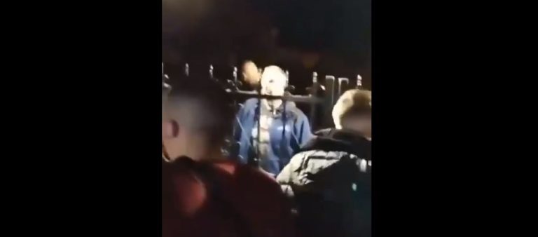 Kidobtak a kocsmából egy Fideszes alpolgármestert
