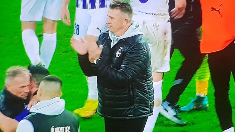 Mészöly Géza egy hónapig nem ülhet le az Újpest kispadjára 
