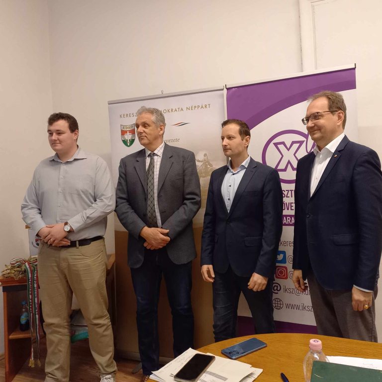 Kamarás Pétert és Matheovits Lászlót választotta meg a KDNP képviselő-jelöltnek