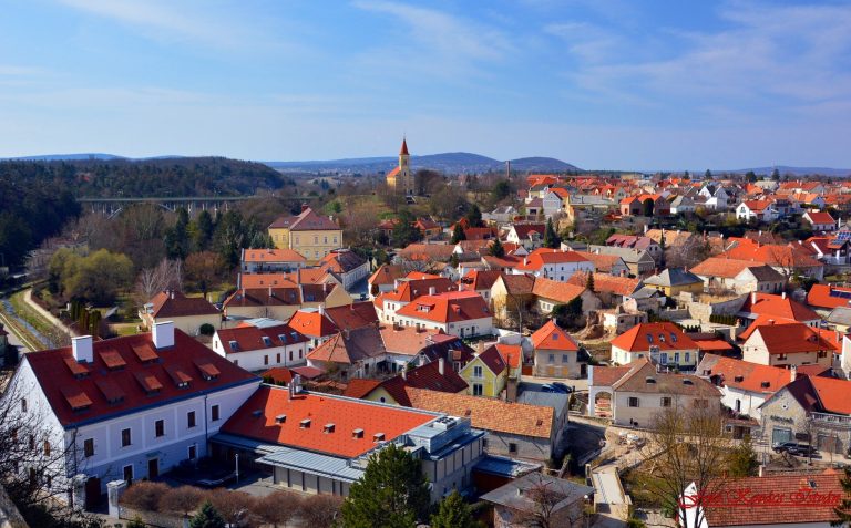 Tizenkilencedik századi falfestményekre bukkantak a Veszprémben