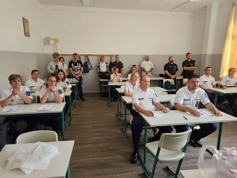 Iskolaőrök versenyeztek Pécsett