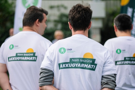 Az LMP lezárta a gödi akkumulátorgyár bejáratait