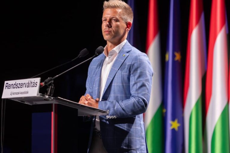 Magyar Péter: 2025 egy új Magyarország felépítéséről fog szólni