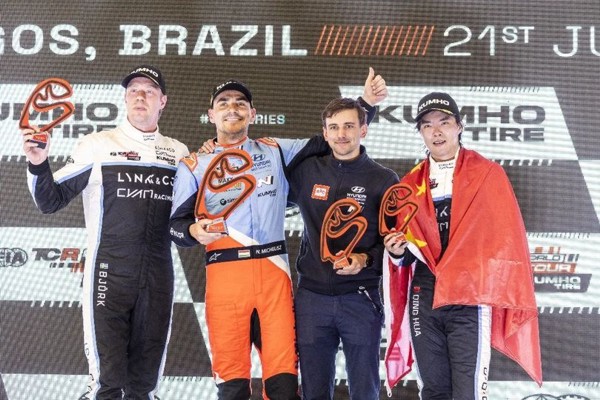 Michelisz Norbert továbbra is a TCR World Tour élén