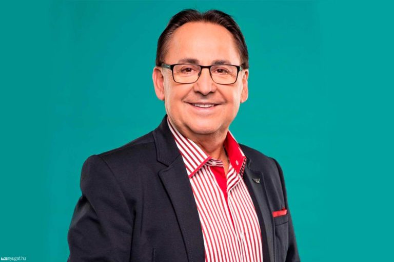 Lovagkeresztet kapott Fásy Ádám