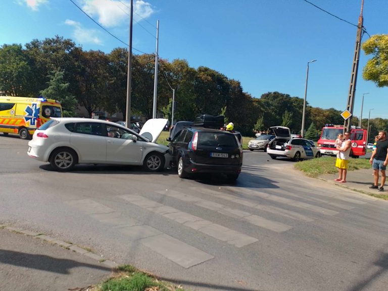 Baleset történt Pécsett