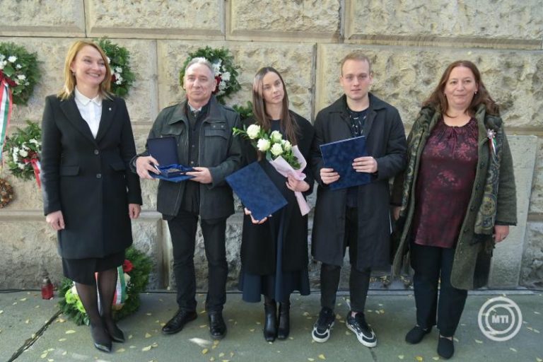 Vitéz Ferenc kapta az Írószövetség Arany János-díját