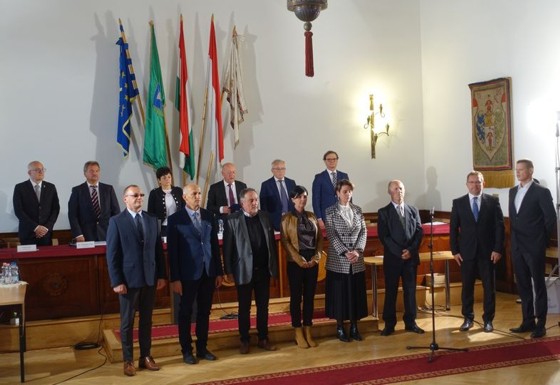 Esküt tett és munkához is látott Mohácson az új képviselő-testület