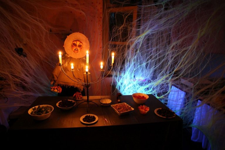 Félelem és reszketés a Zsolnay Negyedben Halloween alkalmából