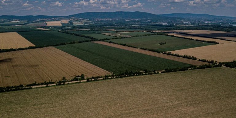 Megalakult az új bicsérdi képviselő testület, első érdemi döntésükkel kimondták: nem akarnak akkugyárat és más szennyező üzemeket