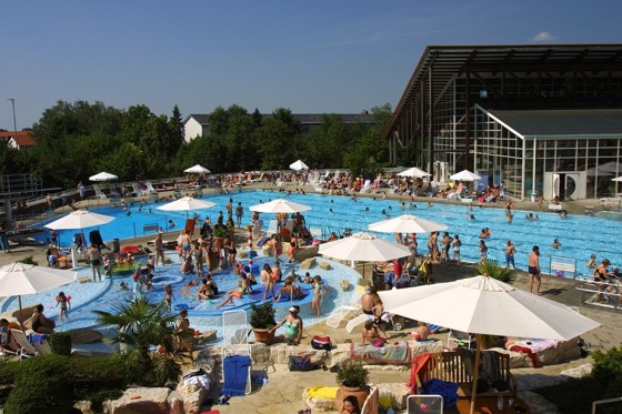 Egy lépéssel közelebb az álomhoz: aquapark, sportuszoda, szálloda fejlesztés Pécsen