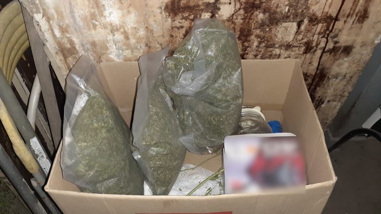 Őrizetbe vettek egy baranyai drogdílert