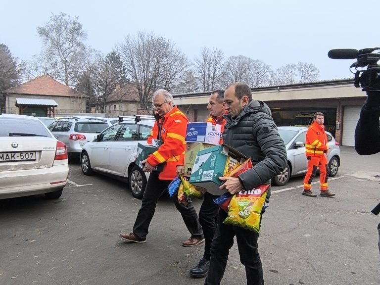 Baranya Segít szilveszterkor is – a vármegyei elnök megköszönte a mentősök munkáját