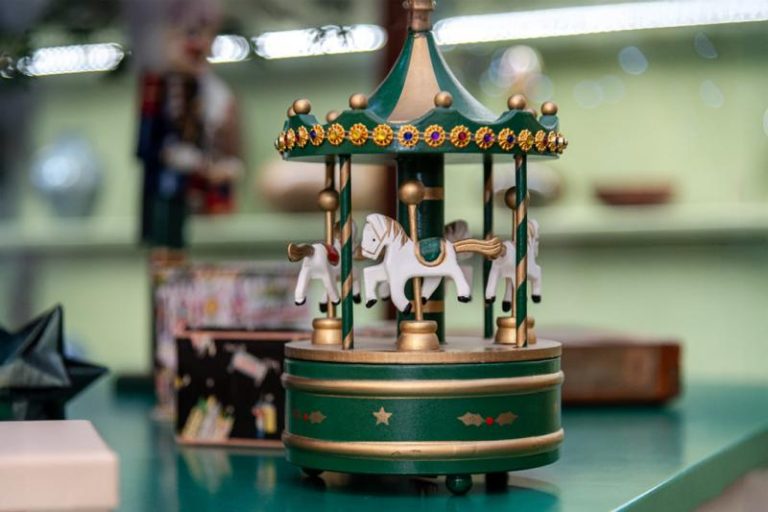 Advent – Kortárs alkotók kiállításával készül az Iparművészeti Múzeum