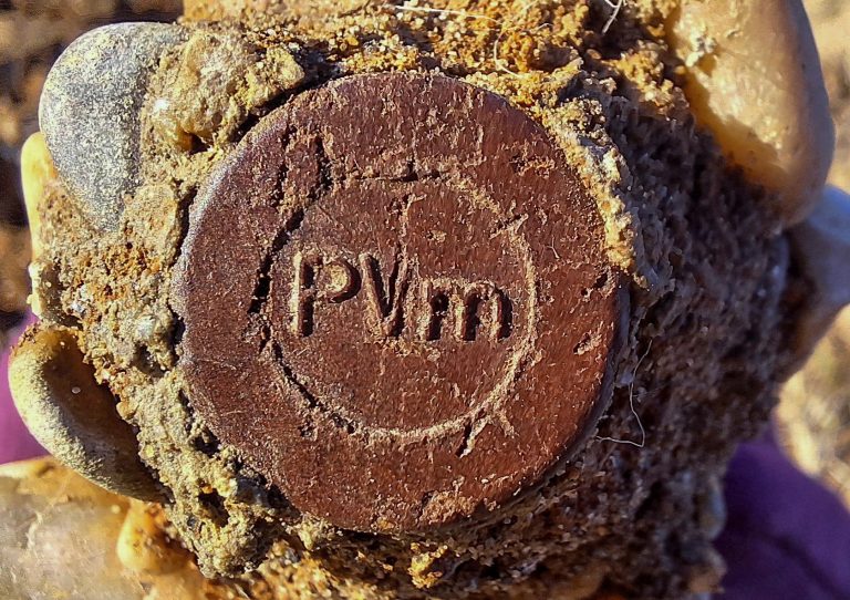 Második világháborús tüzérségi lőszerekre bukkantak az esztergomi Duna-parton