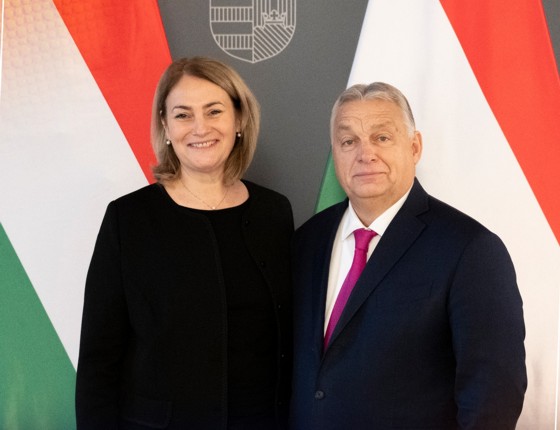 A dombóvári választásról feketén-fehéren