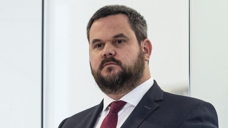 Takács Péter: Magyar Péter járványkezelésből ne akarjon senkit kioktatni