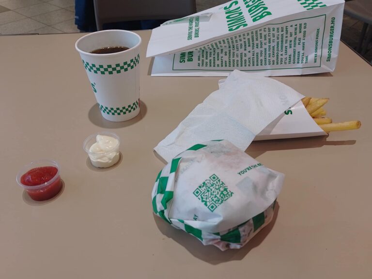 Kipróbáltuk a Simons Burgert