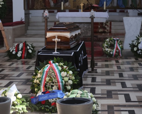 Pécsett kísérték utolsó útjára Garami József mesteredzőt