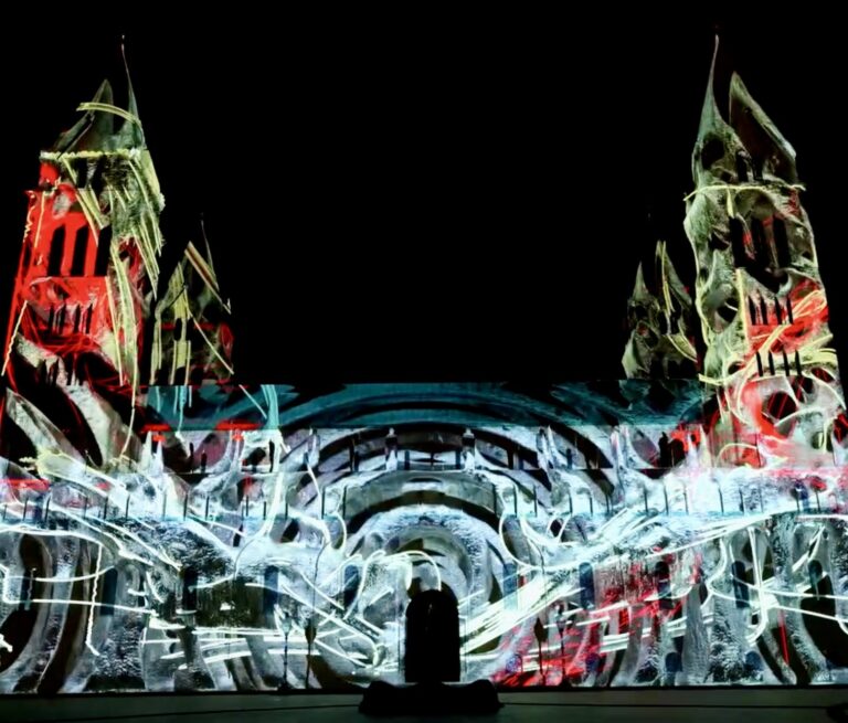 Transzcendens fényvarázs: bolgár csapat nyerte a Zsolnay Light Art idei közönségdíját