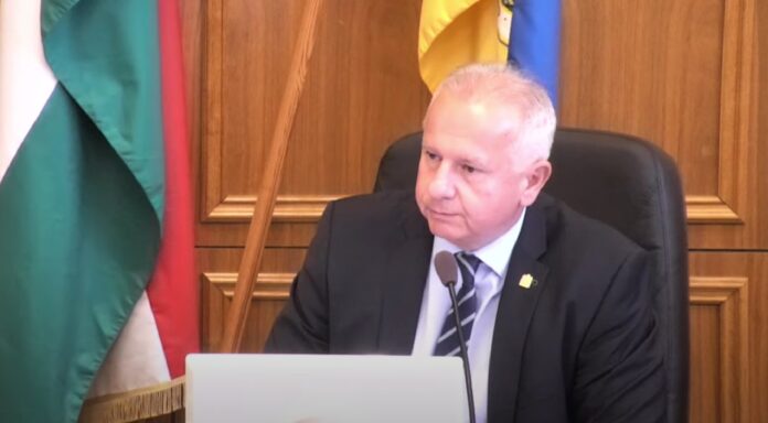 Névtelen