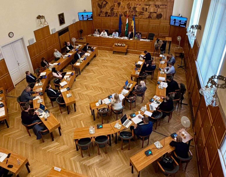 Egyelőre nincs harmadik alpolgármestere Pécsnek