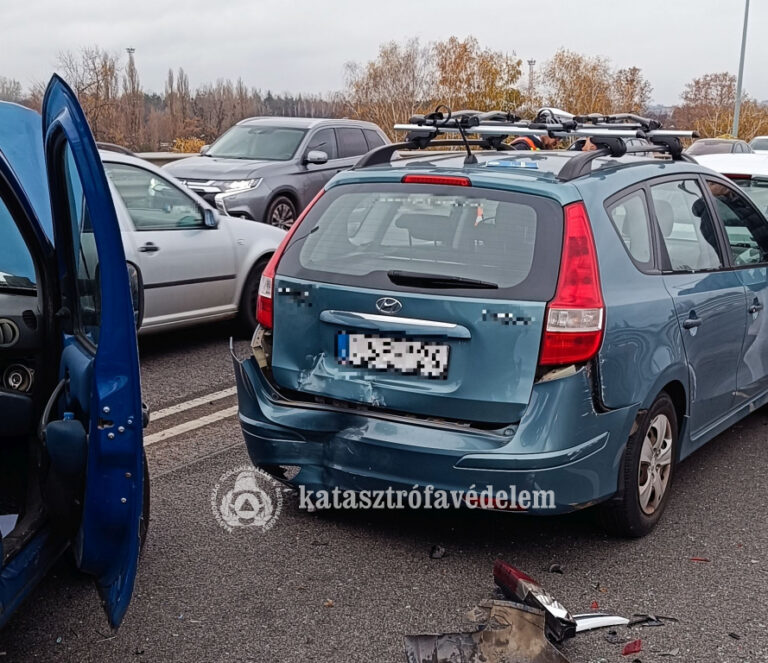 Hétvégi káresetek Baranyában: balesetek, kéménytüzek és közel ötven riasztás a havazás miatt