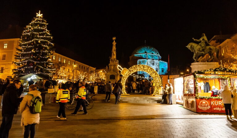Pécs ünnepi csodavilággá változik: indul a XIV. Adventi Kézműves- és Mesevásár