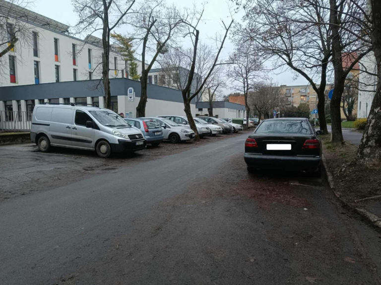 Itt a pécsi városvezetés karácsonyi ajándéka