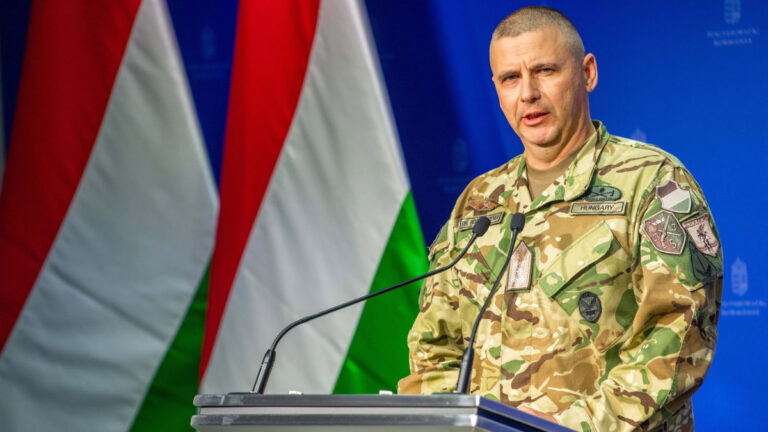 Vádemelési javaslattal zárult a Ruszin-Szendi Romulusz elleni nyomozás