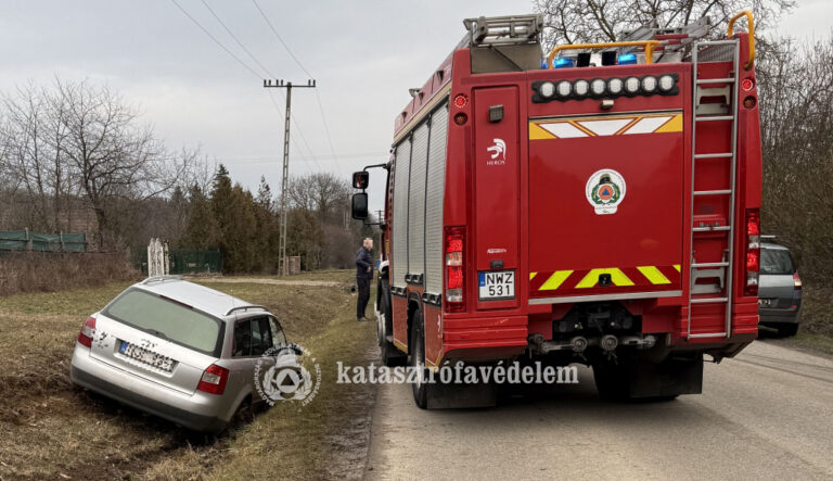 Tűzesetekhez, balesetekhez és segítségnyújtáshoz is riasztották a baranyai tűzoltókat