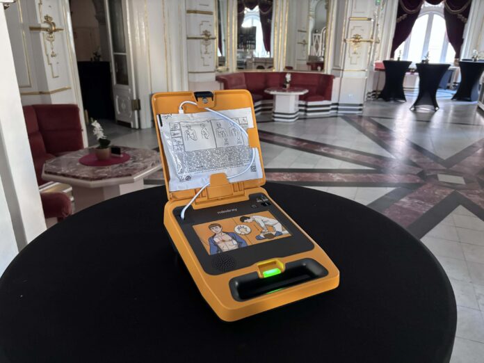 PNSZ defibrillátor