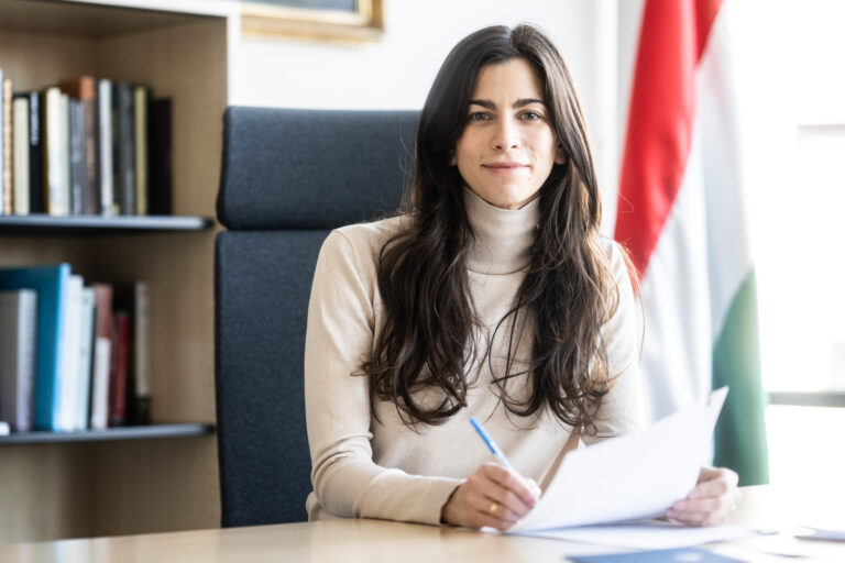 Szentkirályi Alexandra: amit a jelenlegi gazdasági helyzetben meg lehet tenni, azt megteszi a kormány a családokért