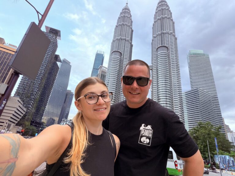 56 ezerért Dubajba? – Így vadássza le a legjobb repjegyeket a Légvonal alapítója