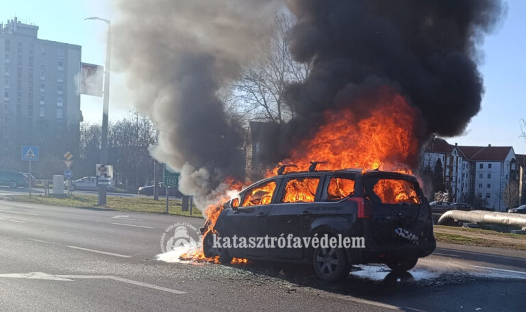 Balesetek, autótűz és szabadtéri tüzek – beavatkozásokkal telt a baranyai tűzoltók hétvégéje