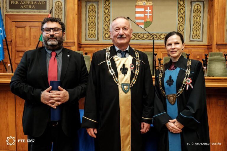 Díszdoktori és címzetes egyetemi tanári címmel ismerték el a PTE MIK két nemzetközi partnerét