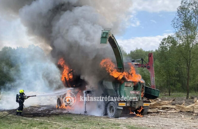 Két tűzeset is történt Baranyában: ház és mezőgazdasági gép is lángra kapott