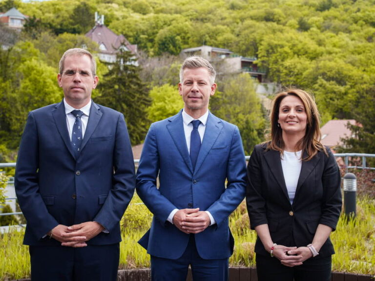 Magyar Péter újabb minisztereket nevezett meg