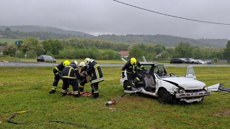 Önkéntes tűzoltók mérték össze tudásukat Szászváron