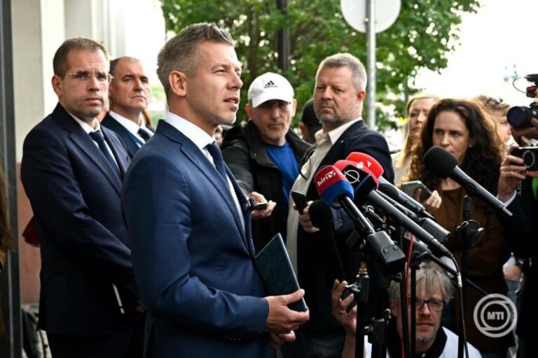 Lezajlott a minisztériumi átadás-átvétel, vizsgálatok indulnak
