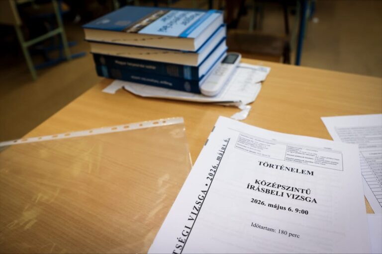 Közel 80 ezren érettségiztek történelemből – honfoglalás, reformáció és a Rákosi-korszak is előkerült