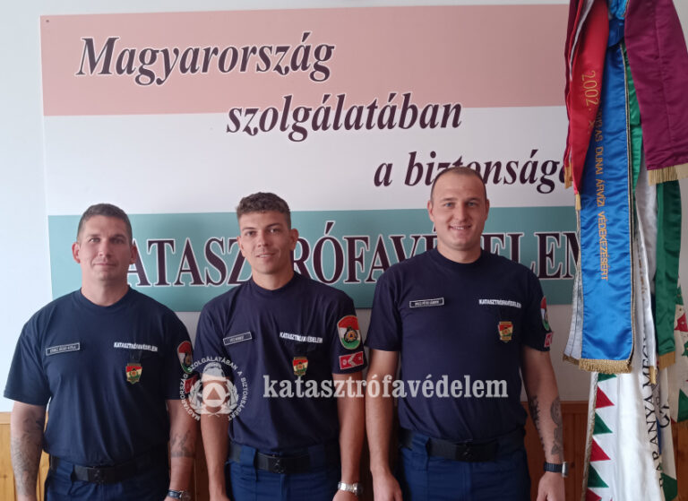 Három új tűzoltó kezdte meg szolgálatát Baranyában