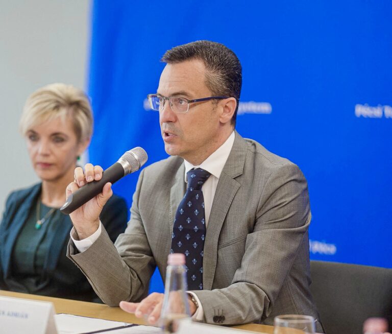 A hagyomány önmagában nem elég – Dr. Fábián Adrián a PTE jövőjéről