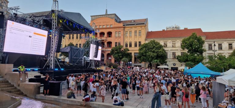 A nagy pillanat küszöbén: kiderül kik kezdhetik meg tanulmányaikat a Pécsi Tudományegyetemen