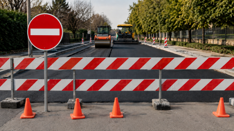 Lezárják az Ipar utca egy szakaszát, több pécsi busz terelőúton közlekedik